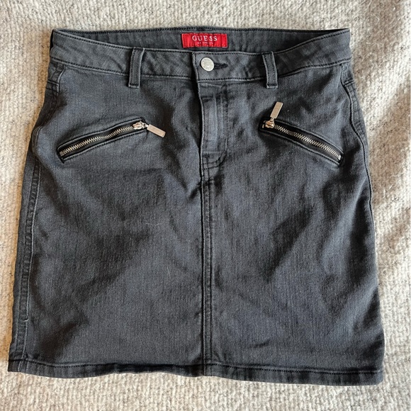 Guess Skirt - Picture 3 of 3